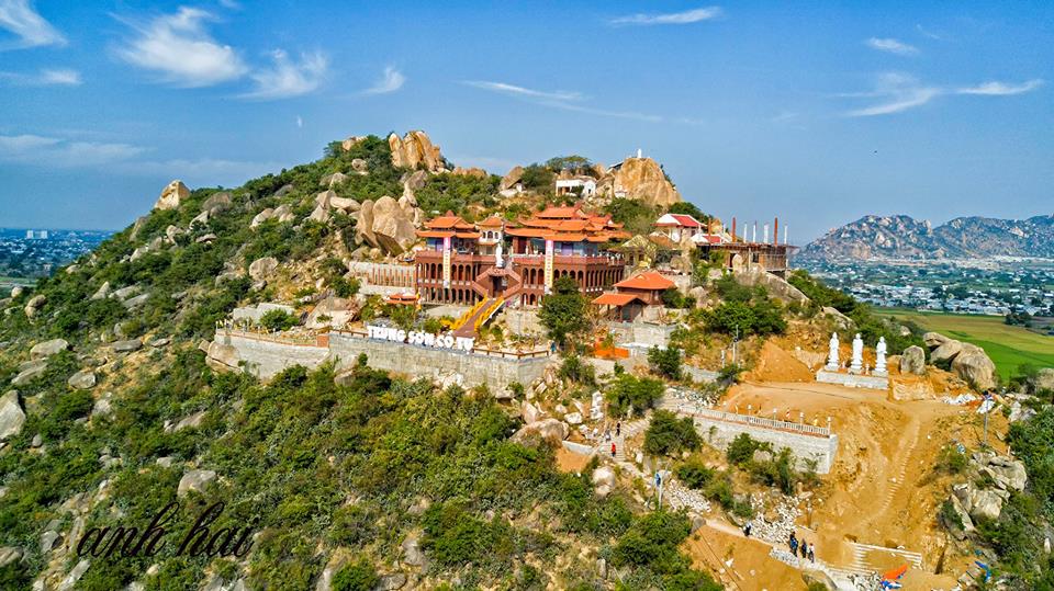 Trùng Sơn Cổ Tự - Thiền viện trúc lâm Viên Ngộ trên núi ở Ninh Thuận